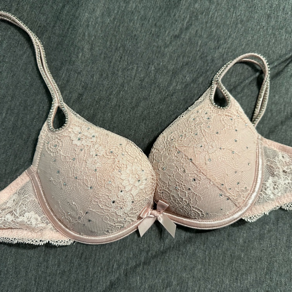 Victoria secret bejeweled plunge bra
